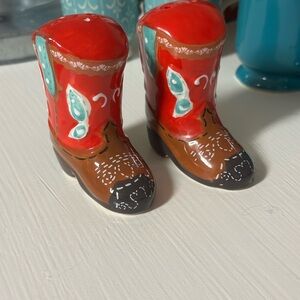 Pioneer Woman Red and Brown Cowboy Boot Figurines